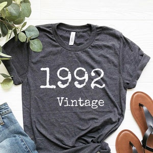 T-shirt 33e verjaardag, vintage 1992, grappig shirt 33e verjaardag, 33e verjaardagscadeau, shirt vrouwen 33e verjaardag, shirt 1992