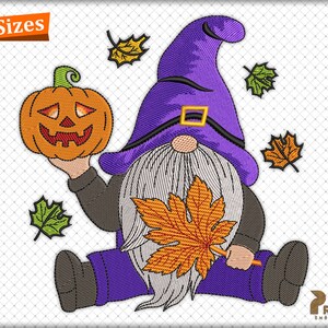 Projekt haftu krasnala na Halloween, projekt haftu dyni krasnala, projekt haftu jesiennego krasnala, pliki haftu krasnala na Święto Dziękczynienia
