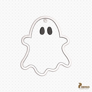 K&ouml;nnte beinhalten: Ein wei&szlig;es, geisterf&ouml;rmiges Stickdesign mit schwarzer Umrandung und zwei ausgef&uuml;llten schwarzen ovalen Augen. Der Geist hat oben ein kleines kreisf&ouml;rmiges Loch zum Aufh&auml;ngen. Das Design liegt auf einem hellen Rasterhintergrund mit dem Text PREMIO EMBROIDERY.