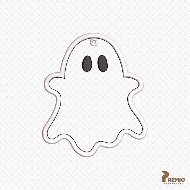 K&ouml;nnte beinhalten: Ein wei&szlig;es, geisterf&ouml;rmiges Stickdesign mit schwarzer Umrandung und zwei ausgef&uuml;llten schwarzen ovalen Augen. Der Geist hat oben ein kleines kreisf&ouml;rmiges Loch zum Aufh&auml;ngen. Das Design liegt auf einem hellen Rasterhintergrund mit dem Text PREMIO EMBROIDERY.