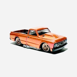 ホットウィール '67 シボレー C10 - HW アートカー - Etsy 日本