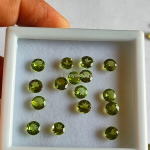 50Pcs Lot AAA Peridot Gemstone - 4mm - 6mm Round Peridot Faceted Gemstones - Wholesale Peridot Cut Stones -  Peridot Faceted Loose Gems