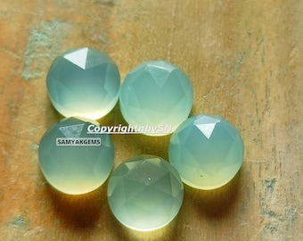 Aqua Chalcedon 8 mm Cabochons im Rosenschliff: Facettierte Edelsteine
