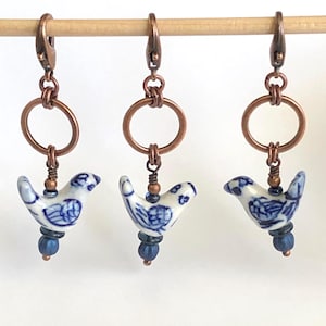 Kittiwake, a ceramic bird charm for bags, journals or zippers.