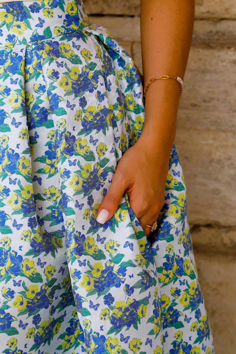 Floral jacquard cocktail dress with pockets,
Custom-made ankle-length dress