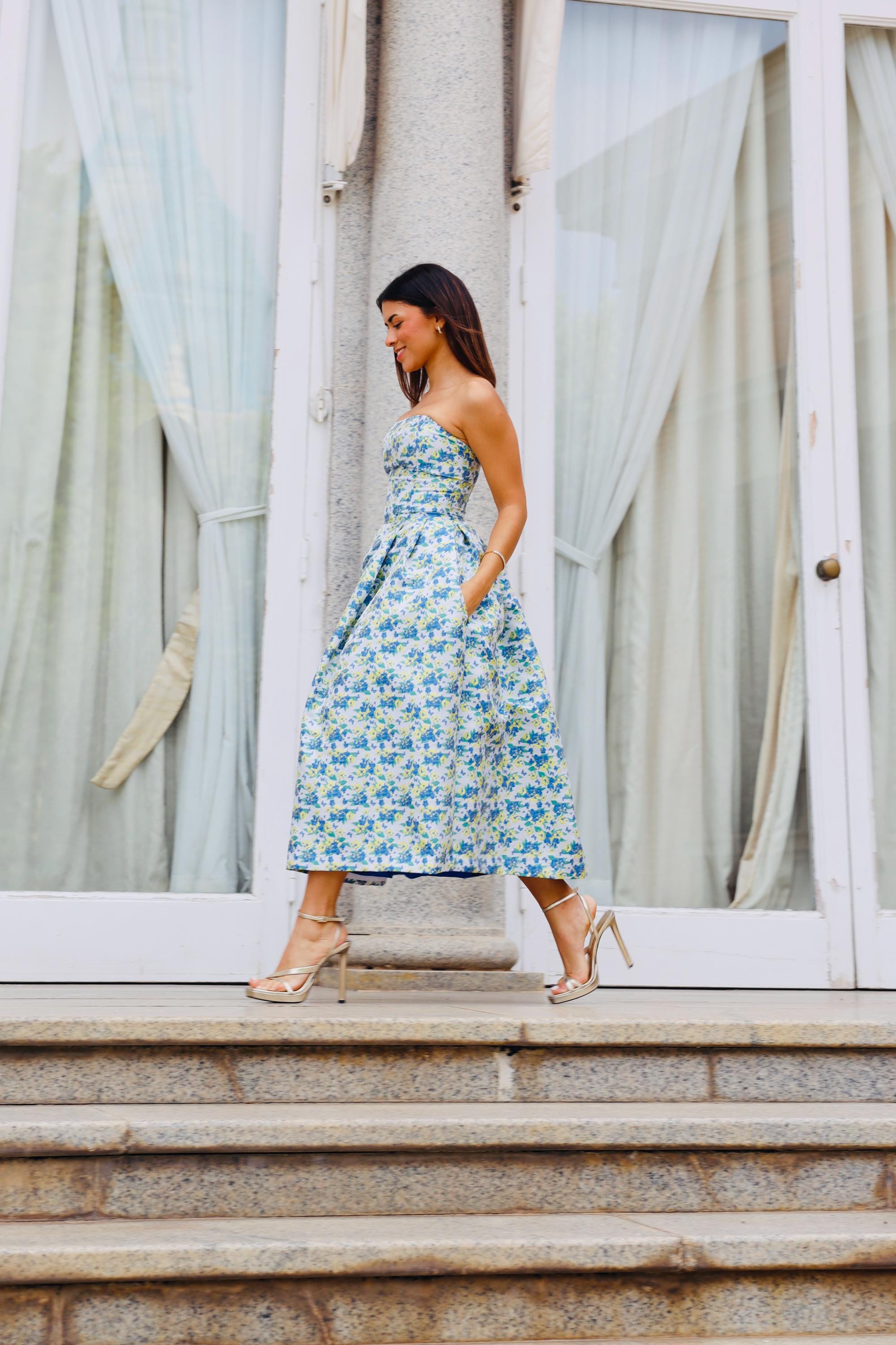 blue engagement party dress Engagement Party Dress Blue Blue Gowns With Long Trains Blue Plunging Neck  Luxuy Evening Dress