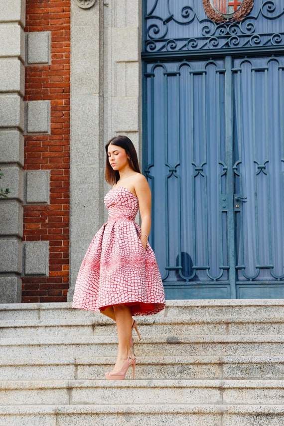 Buy Haute Couture Midi Dress/ Corset Dress With Fire Red Pockets/ Red Haute  Couture Party Dress/ Elegant Midi Dress for Weddings Online in India - Etsy