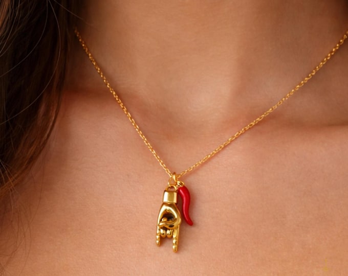 Mano Cornuto Necklace, Italian Jewelry, Italian Horn Necklace, Italian Protection, Cornicello Charm, Italian Gifts,