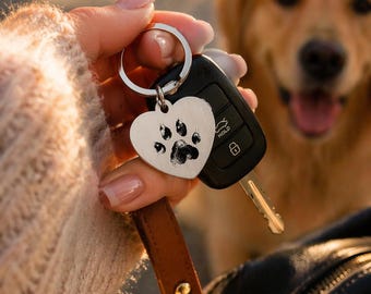 Personalisierter Pfotenabdruck Schlüsselanhänger Benutzerdefinierte Haustier Nasenabdruck Herz Keychain Pet Erinnerungsgeschenk für Hund oder Katze