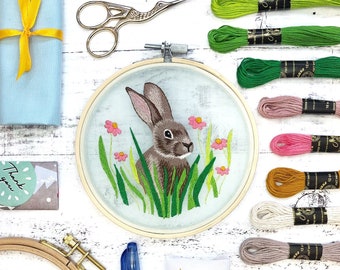 Bunny Embroidery Kit ; DIY craft kit ; 7 inch Rabbit Embroidery pattern ; Bunny Baby Gift ; Beginner Embroidery ; Beginner Craft ; Hoop Art