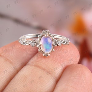 Anillo de compromiso de piedra lunar vintage - Anillo de arcoíris blanco natural - Anillo único - Anillo de bodas chapado en oro - Anillo de compromiso de arcoíris blanco - Regalo para ella