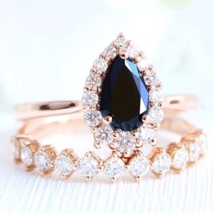 Black Spinel Ring, 10x7 Pear Cut Black Spinel Ring, Black Stone Ring, Black Spinel Engagement Ring, Black Diamond Alternative, Bridal Set