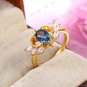 London Blue Topaz Ring-Queen Unique Ring-Blue Topaz Ring-London Blue Topaz Oval Cut Ring-London Blue Topaz Gold Ring-Topaz Engagement Ring