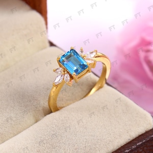 Smaragdschliff Schweizer Blautopas Ring -Natürliche Schweizer Blautopas-14k Gelbgold überzogene Ring-Schweizer Blautopas Verlobungsring-Geschenk für sie