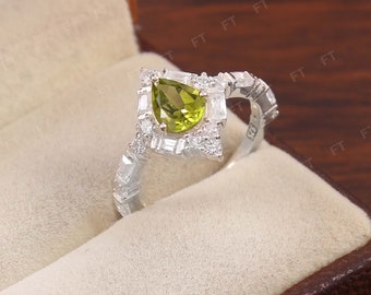 Peridot Engagement Ring-Peridot Pear Cut Ring-August Birthstone Ring-Art Deco Peridot Ring-Gift To Her