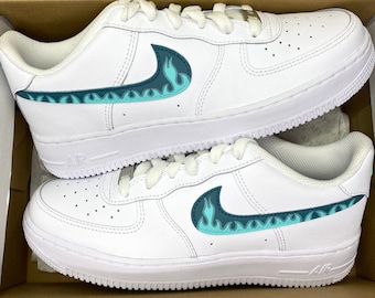 ナイキ エア フォース 1、カスタムスニーカー、レインボー