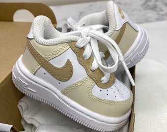 Air force 1 Nike, Baskets bébé personnalisées, Brun taupe beige, Baskets nouveau-nés, Cadeau baby shower