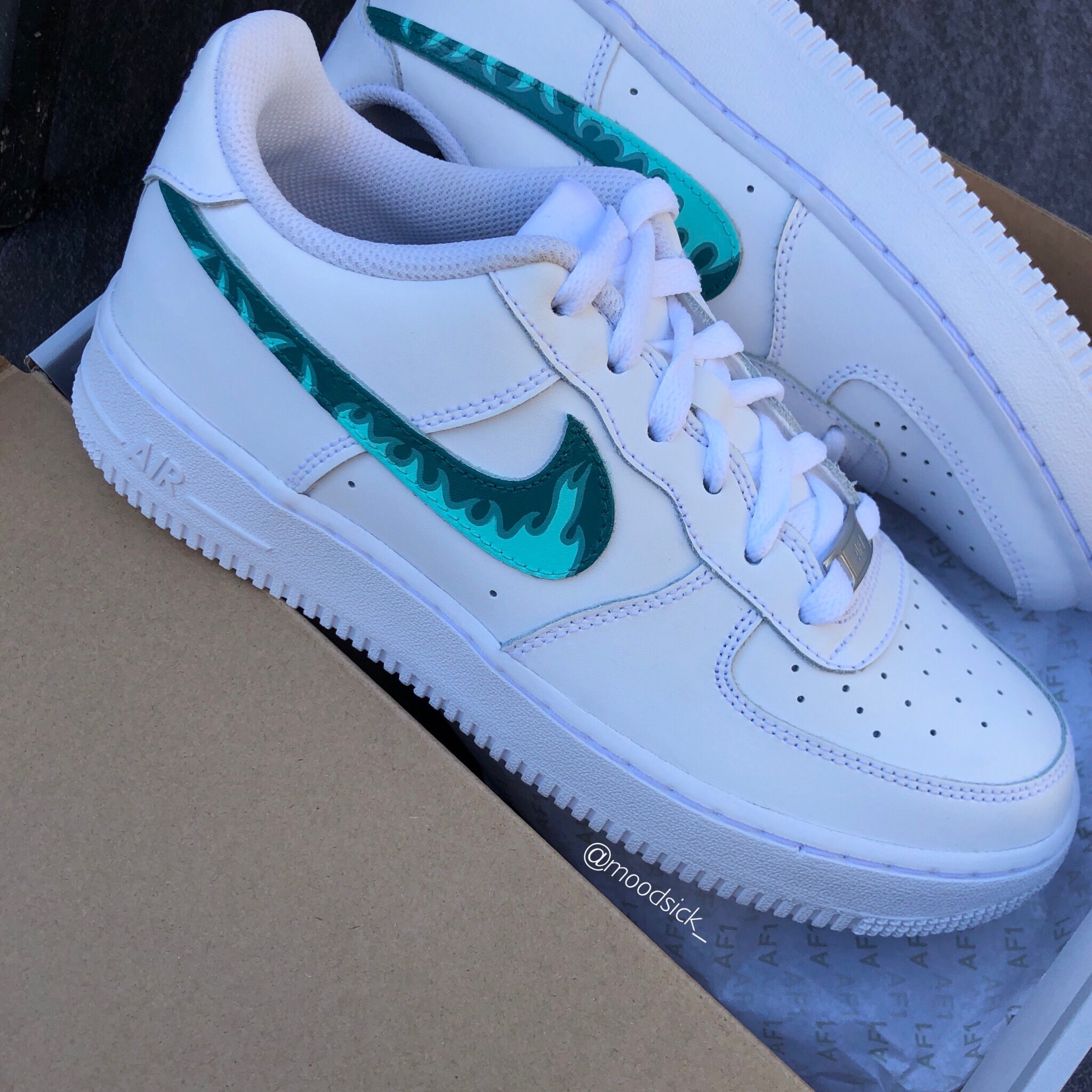 Найк аир форс тиффани. Найк форс тиффани. Форсы тиффани. Nike tiffany & co. Nike tiffany 2023.