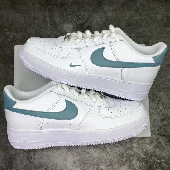 Custom Sneakers Nike Air Force 1 Teal Green Grey Hand 