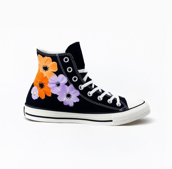 Custom Chuck Taylor, Schwarze Converse Sneakers, Blumenmuster
