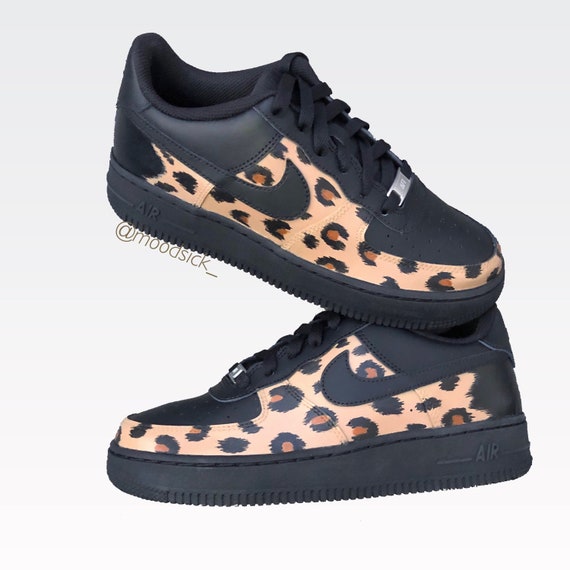 nike shoes tiger print