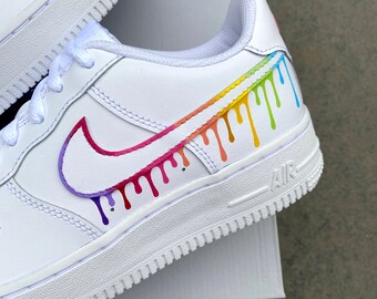 ナイキ エア フォース 1、カスタムスニーカー、レインボー