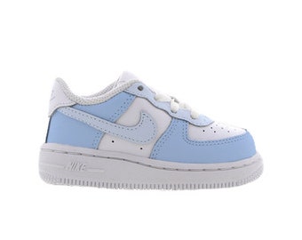 Benutzerdefinierte Baby-Sneaker, Neugeborene, Babyshower-Geschenk, Air Force 1 Nike, Elsa-Farben, Baby-Eisblau