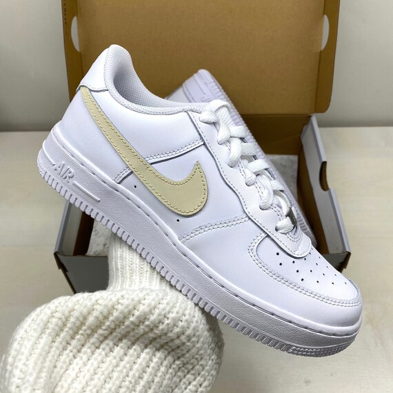 nike sand color