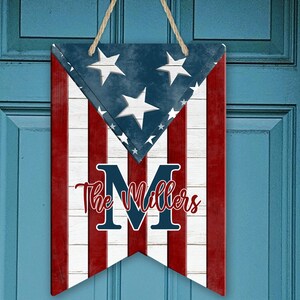 Bunting Door Hanger Americana Faux Wood USA Patriotic Sublimation Design pour Aparecium Design Co blank Digital Download PNG