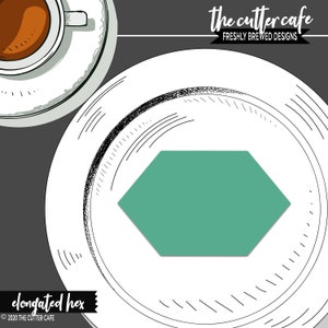 Könnte beinhalten: Eine türkisfarbene, längliche sechseckige Form auf einem weißen Teller mit einem schwarz-weiß gezeichneten Design. Der Text "the cutter cafe" und "freshly brewed designs" befindet sich oben im Bild. Der Text "elongated hex" und "© 2020 THE CUTTER CAFE" befindet sich unten im Bild.