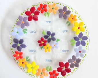 Seder plate for Passover - Fused glass spring floral Passover decor - Jewish wedding gift - unique decorative tray for Pesach