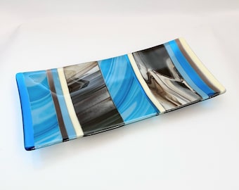 Ocean and beach inspired fused glass platter - made in Israel - striped pattern - ocean colors - centerpiece -  hostess gift - challa tray