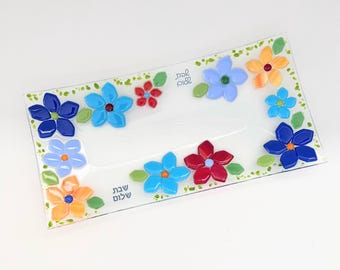 Fused glass floral Shabbat platter - modern challah tray - Jewish gift - modern Judaica made in Israel - Shabbat table decor - wedding gift