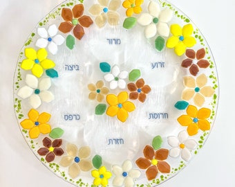 Seder plate for Passover - Fused glass spring floral Passover decor - Jewish wedding gift - unique decorative tray for Pesach