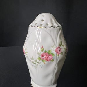 Aynsley Bone China Sugar Shaker---Grotto Rose 185 Pattern---White Sugar Shaker with Pink Roses and Gold Trim---1960s Victorian Sugar Shaker
