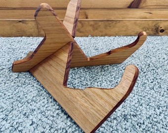 Electric / Acoustic knock down guitar stand in Cherry Hardwood