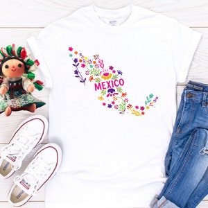 Mexico Map Floral Otomi Mexican Lover Design T-Shirt/ Mexican Art design/ Regalo para Amiga Novia Mexicana