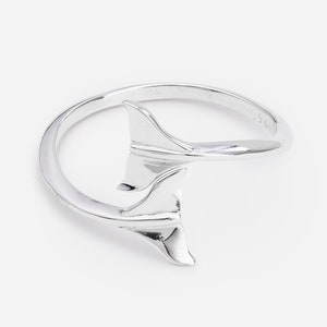 Whale Tail Ring