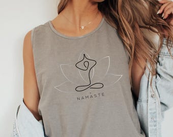 Camiseta sin mangas con flor de loto: camiseta de yoga bohemia, colores cómodos o espalda deportiva