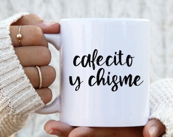 Cafecito y Chisme Kaffeetasse: Lustiges Latein Geschenk