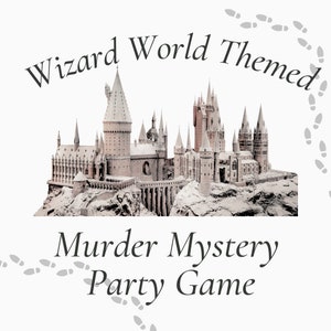 Op de afbeelding: Een besneeuwd, kasteelachtig gebouw met torens en torentjes. De tekst "Wizard World Themed Murder Mystery Party Game" staat onder de afbeelding.