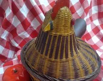 Vintage brown hen wicker basket