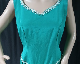 Vintage green sleeveless gown