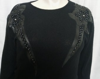 Vintage black sweater with appliques