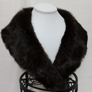 Vintage brown fur collar