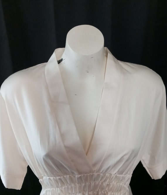Vintage white night gown - image 5