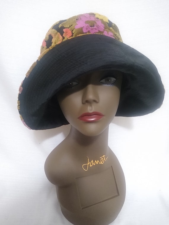 Vintage green, pink and purple bucket hat