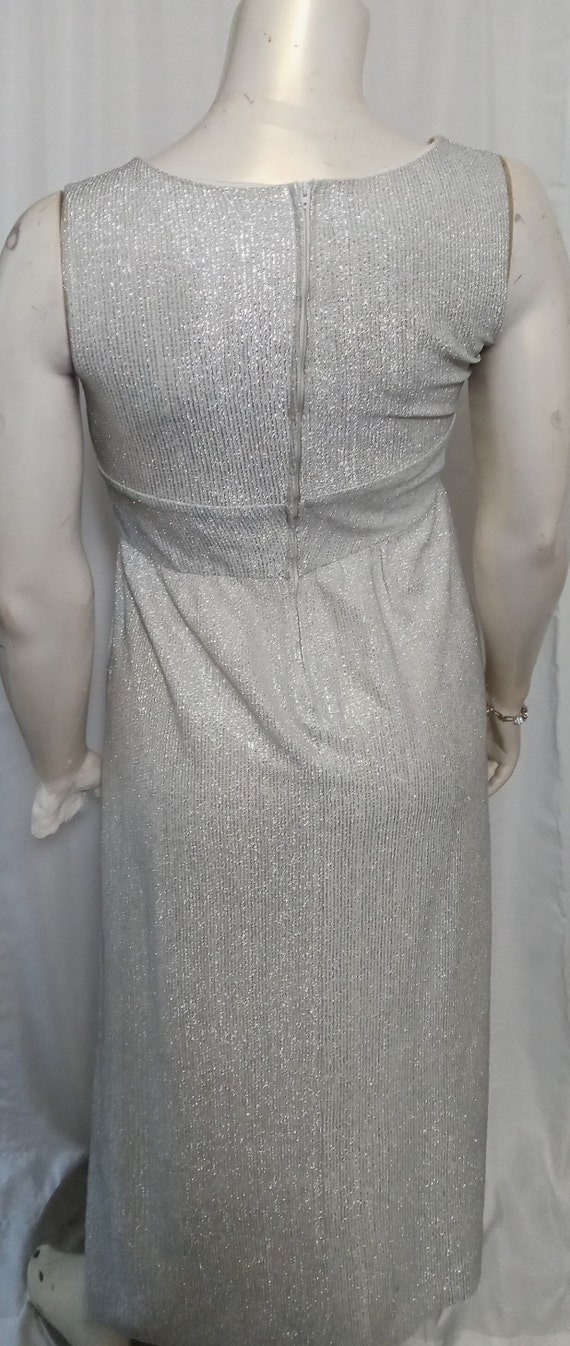 Vintage silver lame' gown with rhinestone buttons - image 9