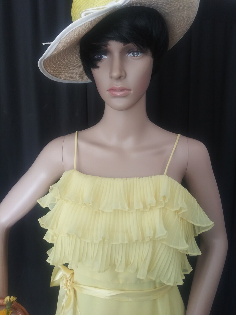 Vintage yellow dress with ruffles image 3