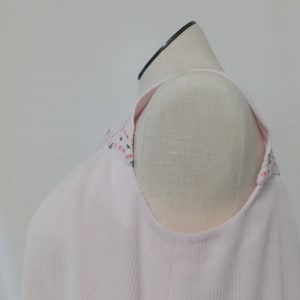 Vintage pale pink sleeveless house dress image 4